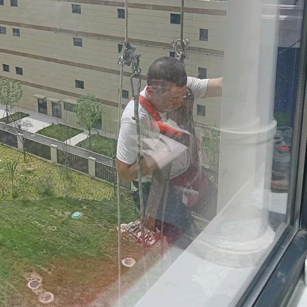 陕西蜘蛛人任师傅