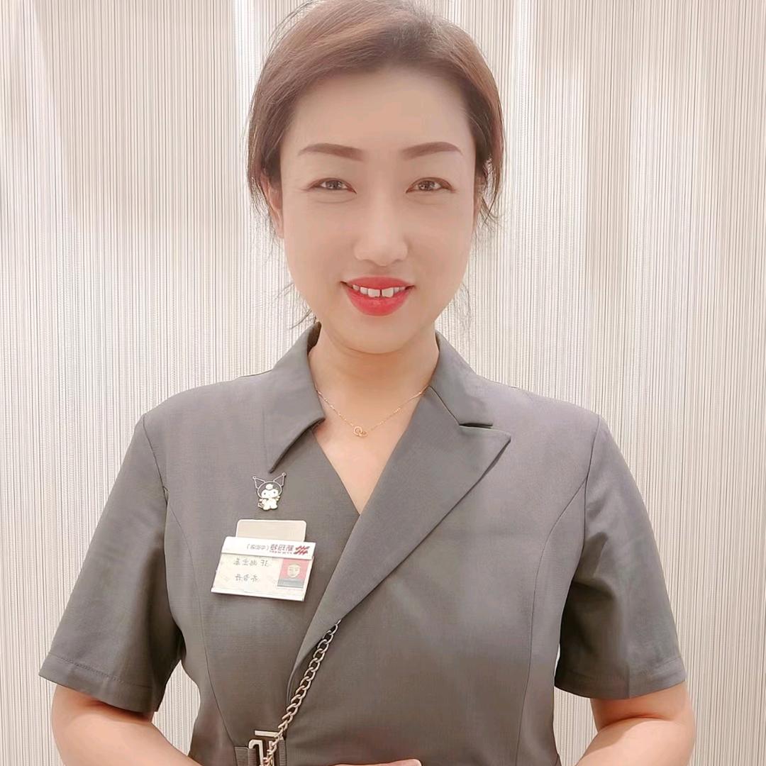 皇姑万象汇潮宏基店长齐雪丹