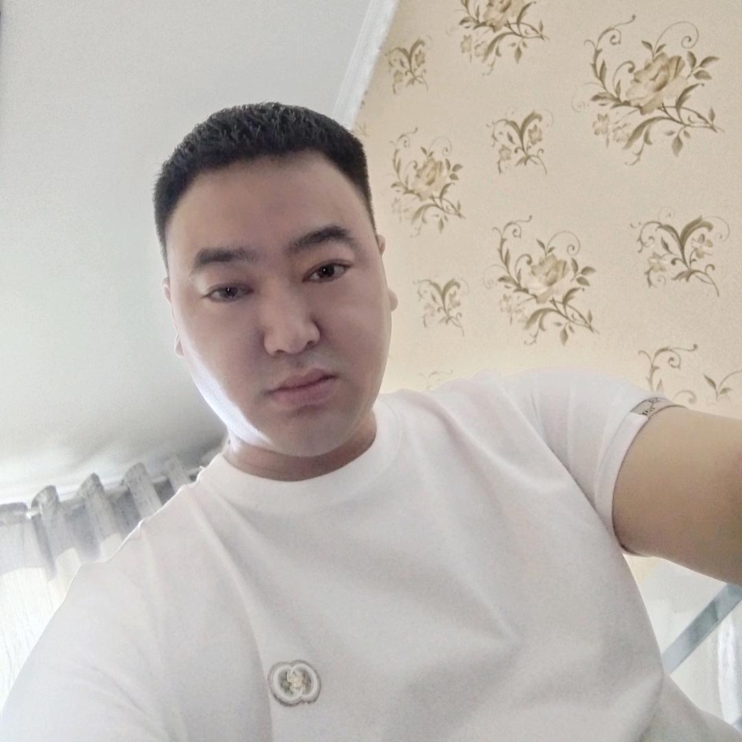 @梁