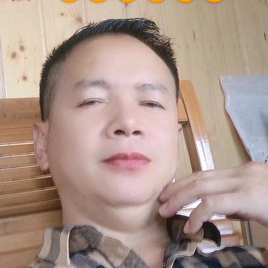 贵州董哥懂得多！教你养种猪！