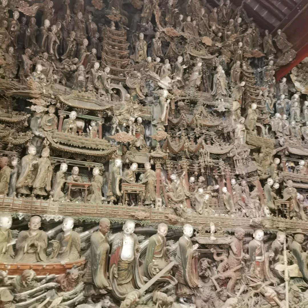 在风里睡一会儿