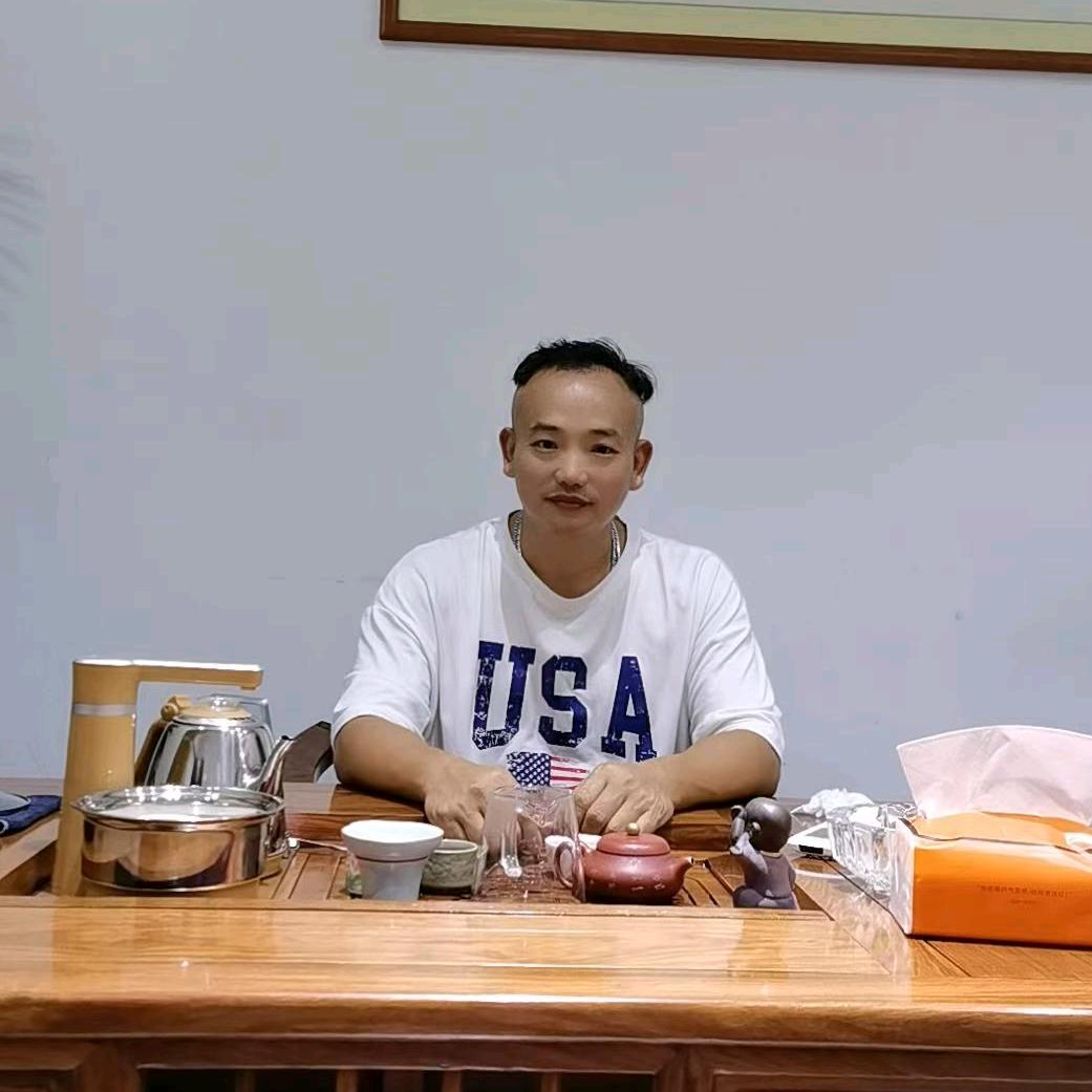 中华沙氏红木家具，服饰批发！