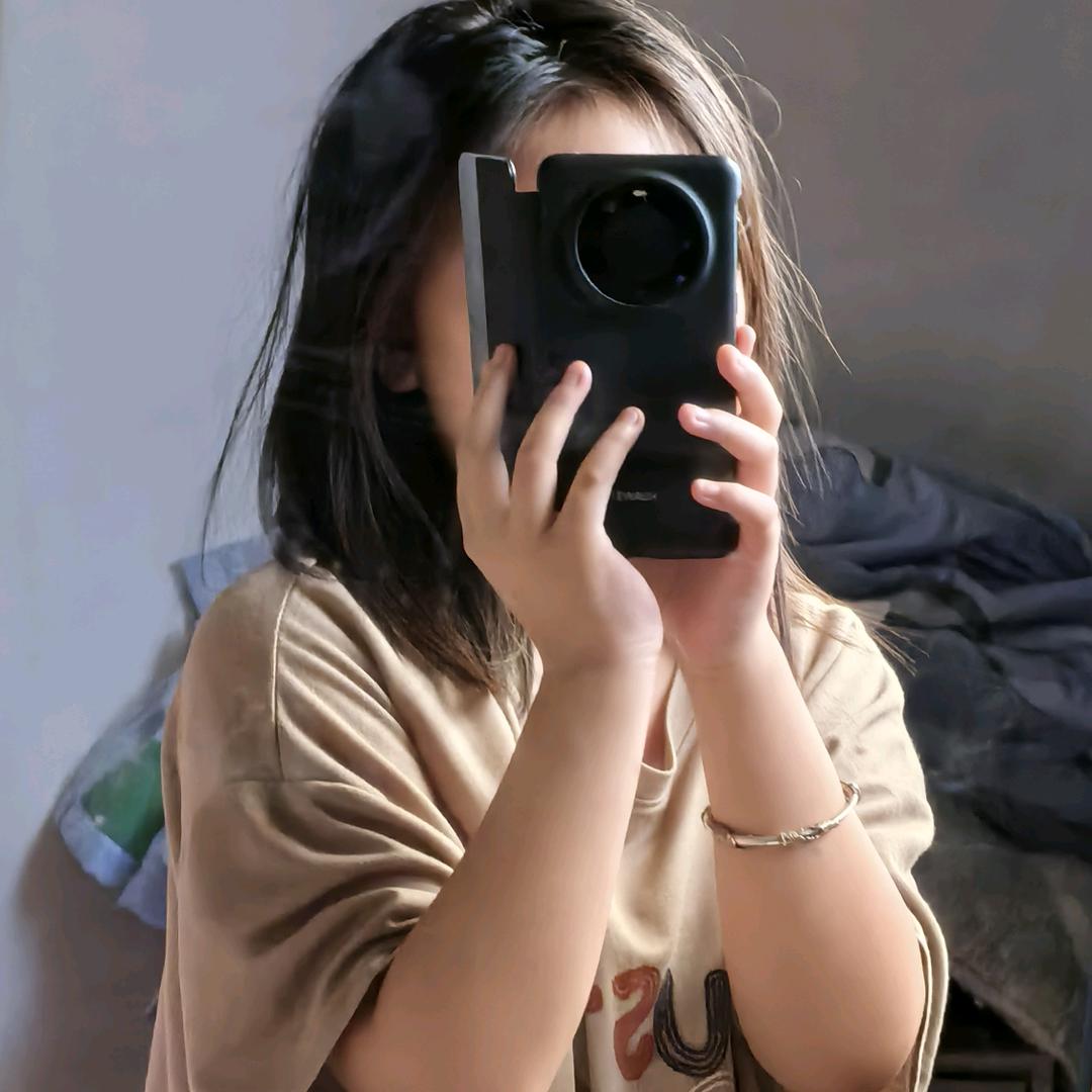 嫣然之手握王炸