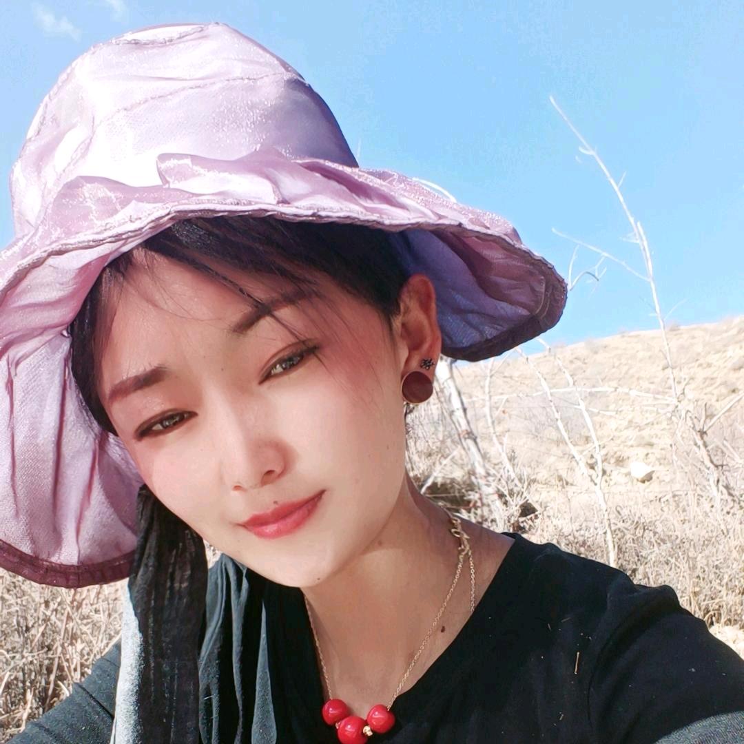 b👄y （同款在橱窗）