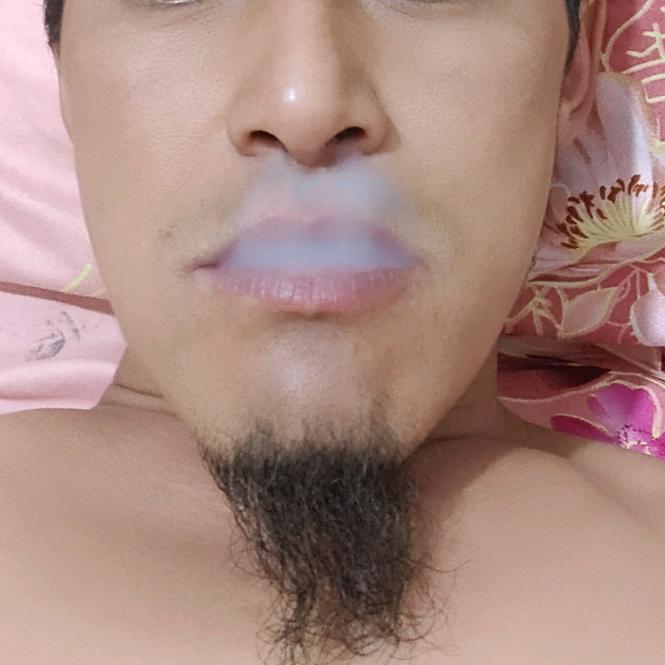 小胡子😂😂😂😂