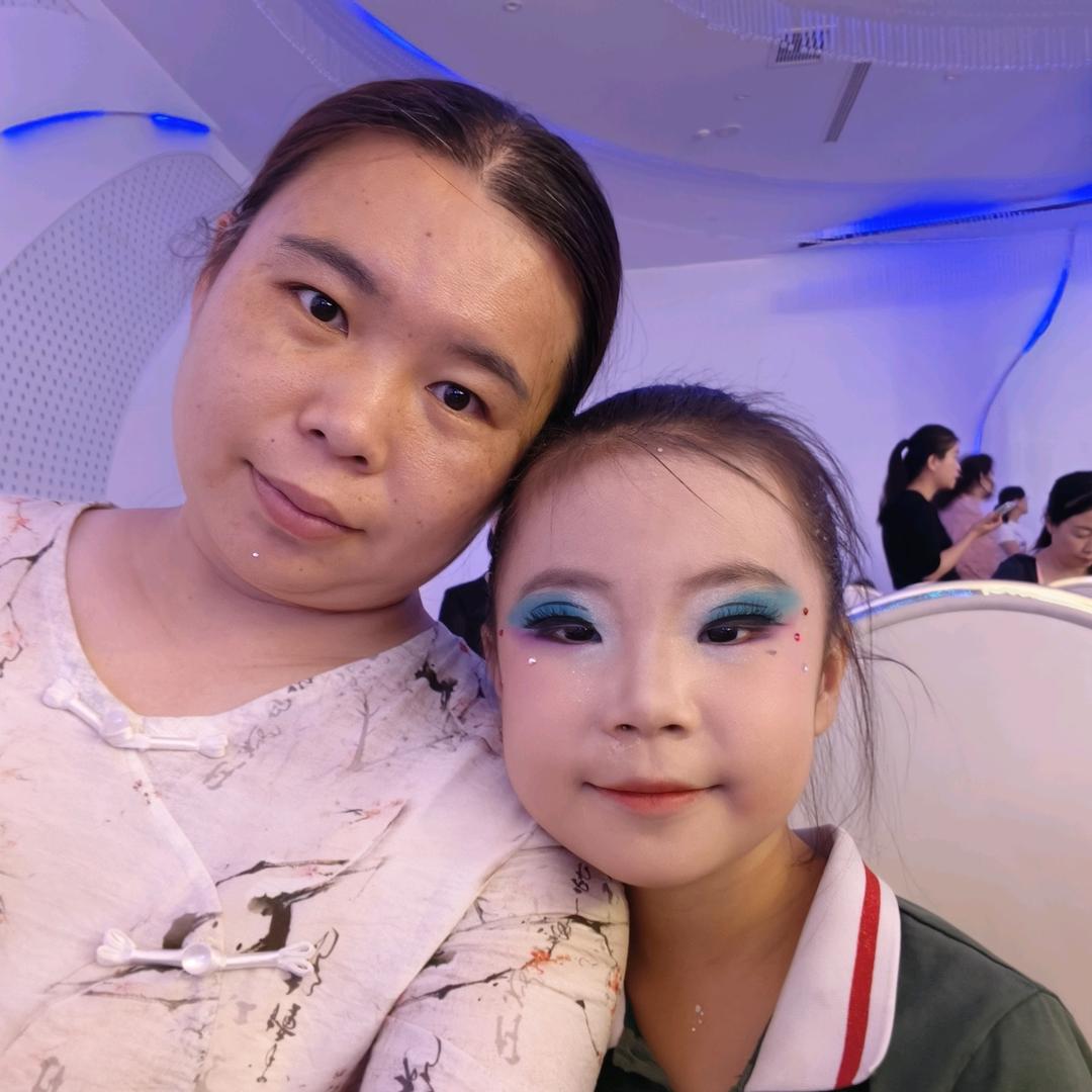 中年少女刘娜娜