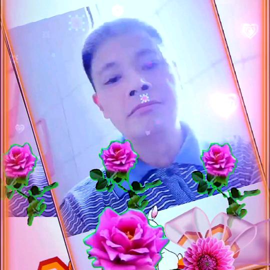 绿水青山，蓝天白云。