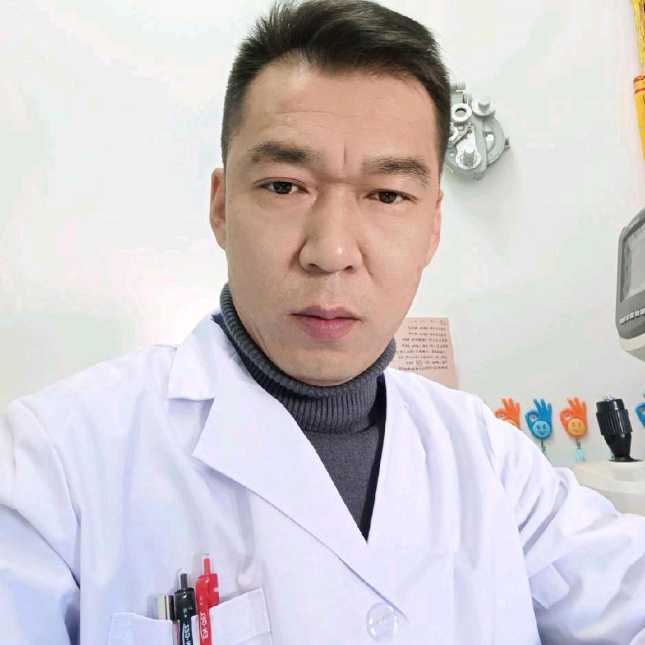 鲍先生眼镜（鲍先生）