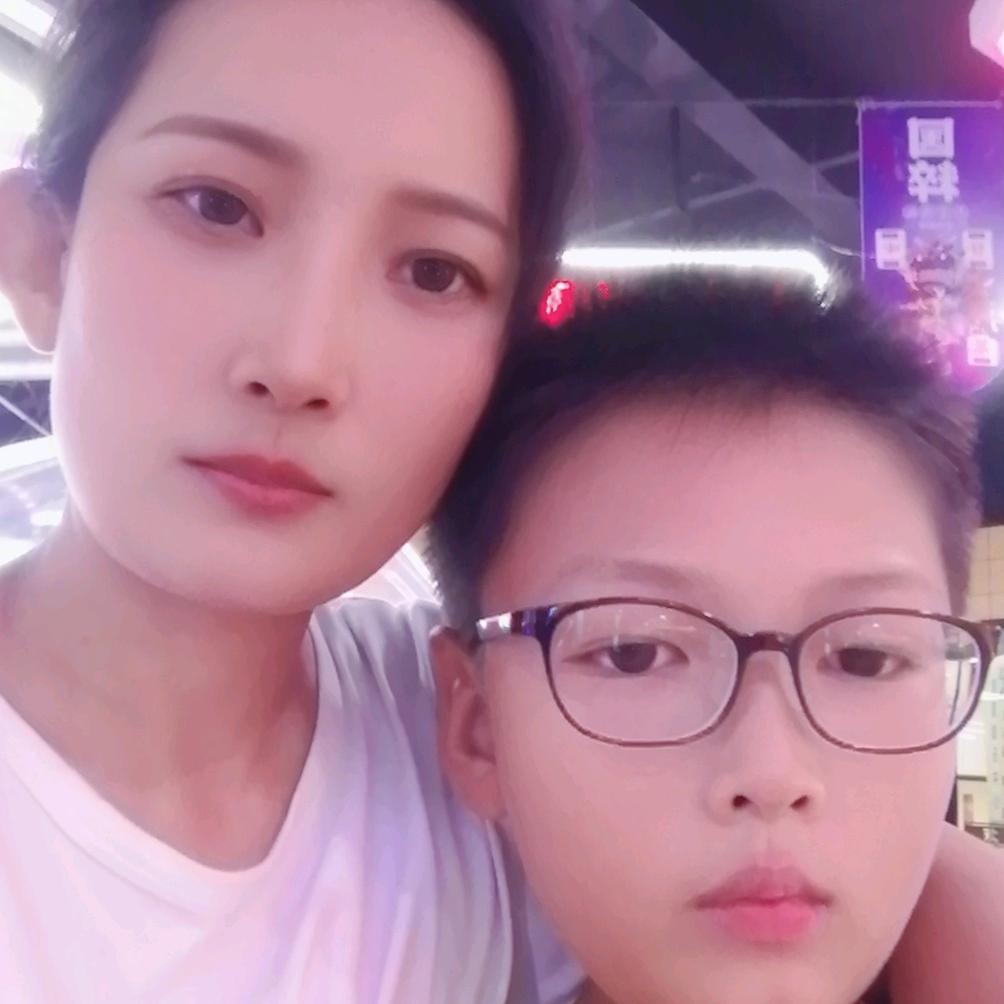 何美霞
