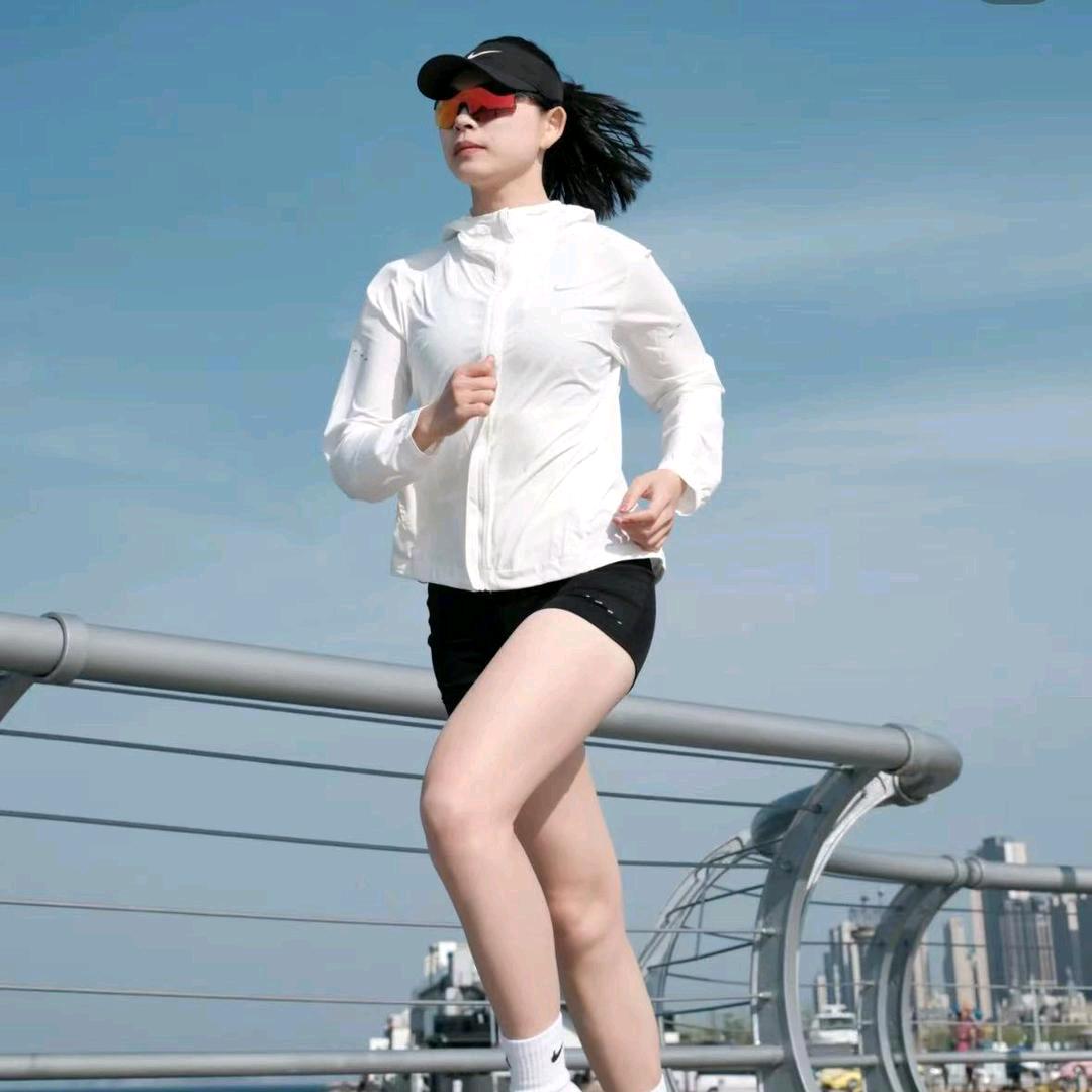 奢品反季推荐官