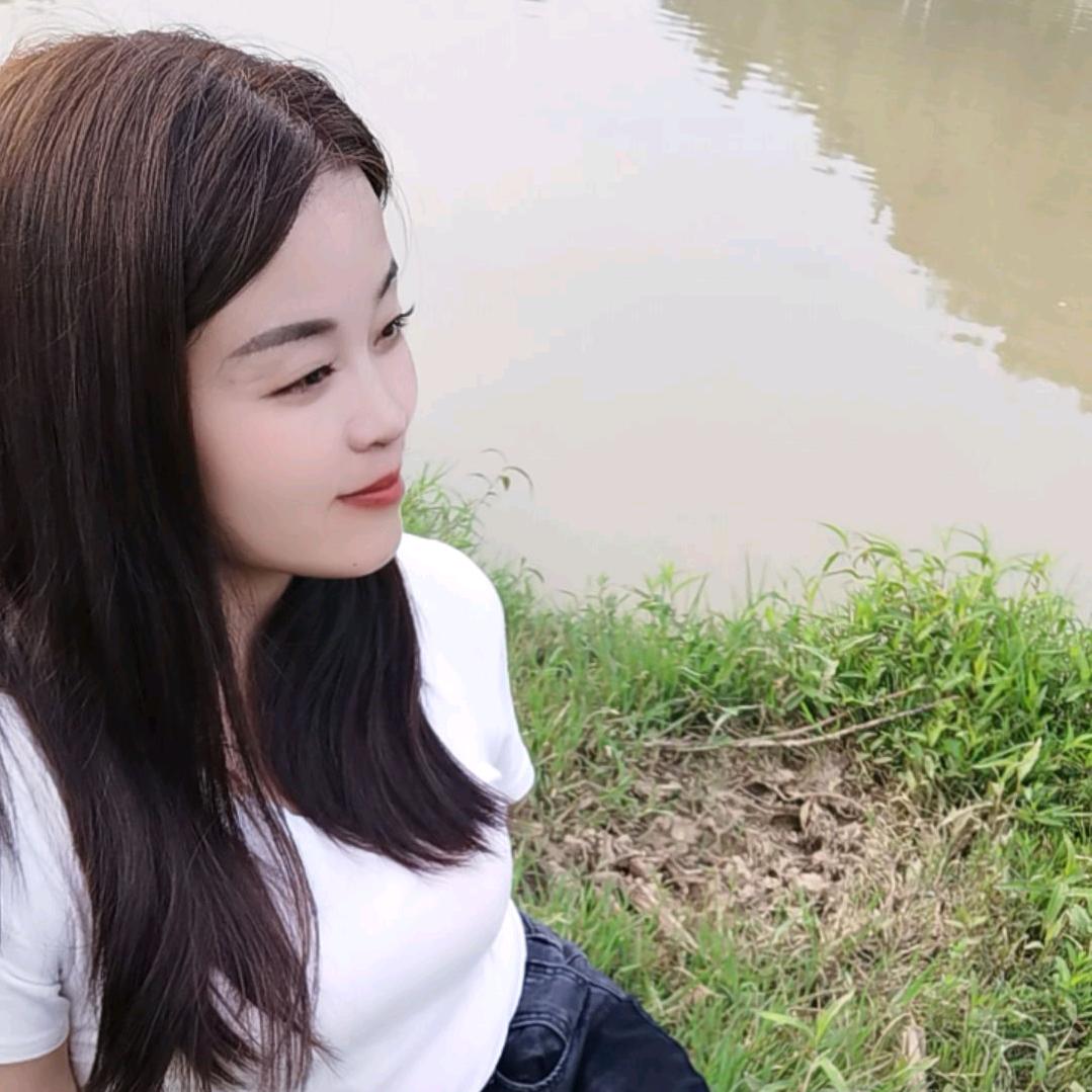 风雨中自己撑伞