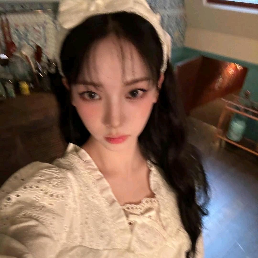 琛.