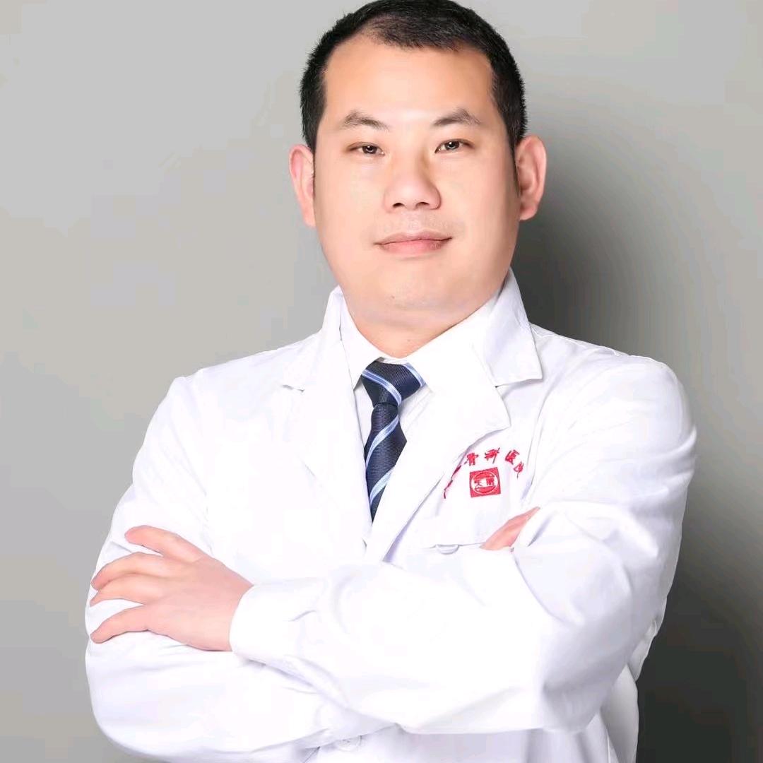 成都八一骨科柳洪心