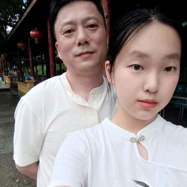 董先生