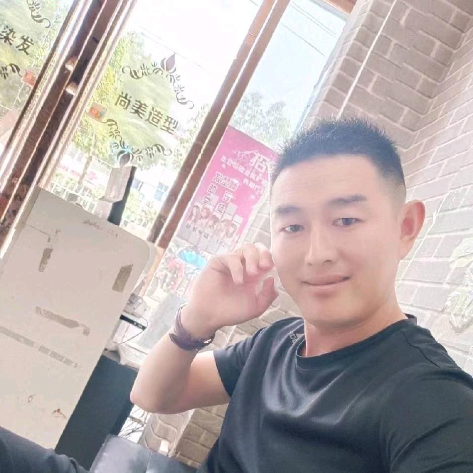 阜南勇耀吊装王耀