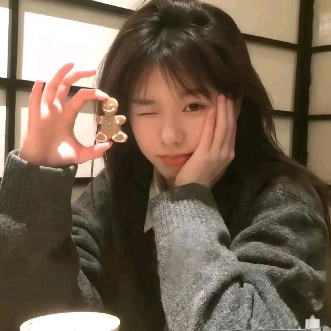小小萌₍˄·͈༝·͈˄*₎◞ ̑̑