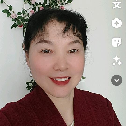 何姐1