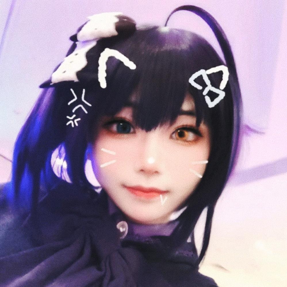 小何He