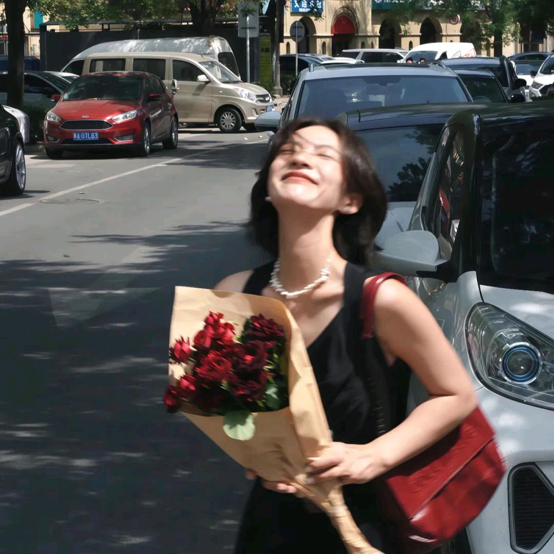 张 ❥ 珍◕‿◕