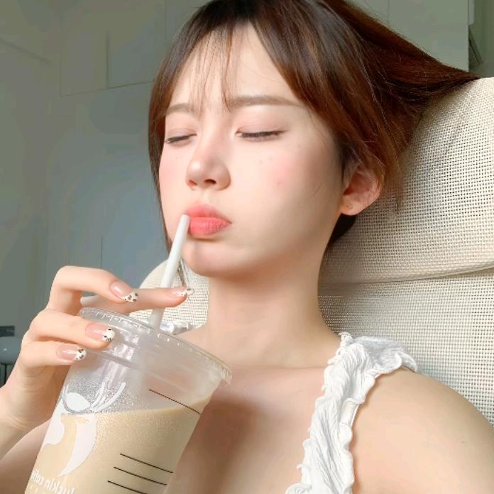 .Yiu小7