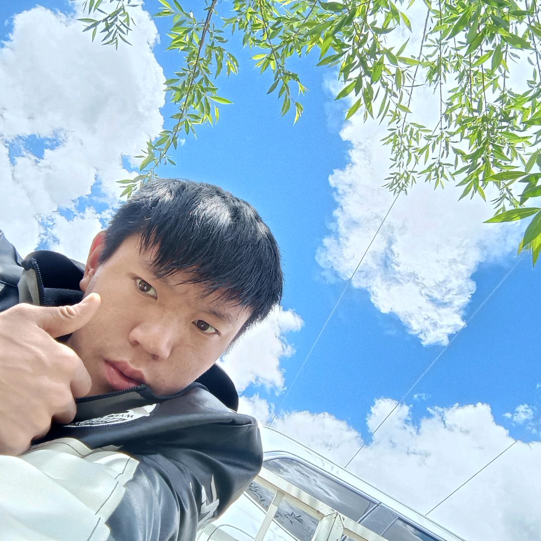 藏族云多