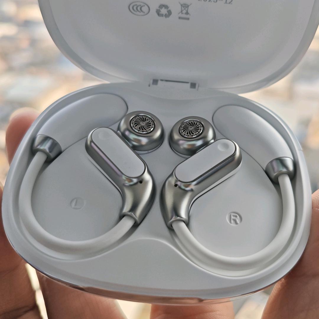 AI智能耳机工厂店