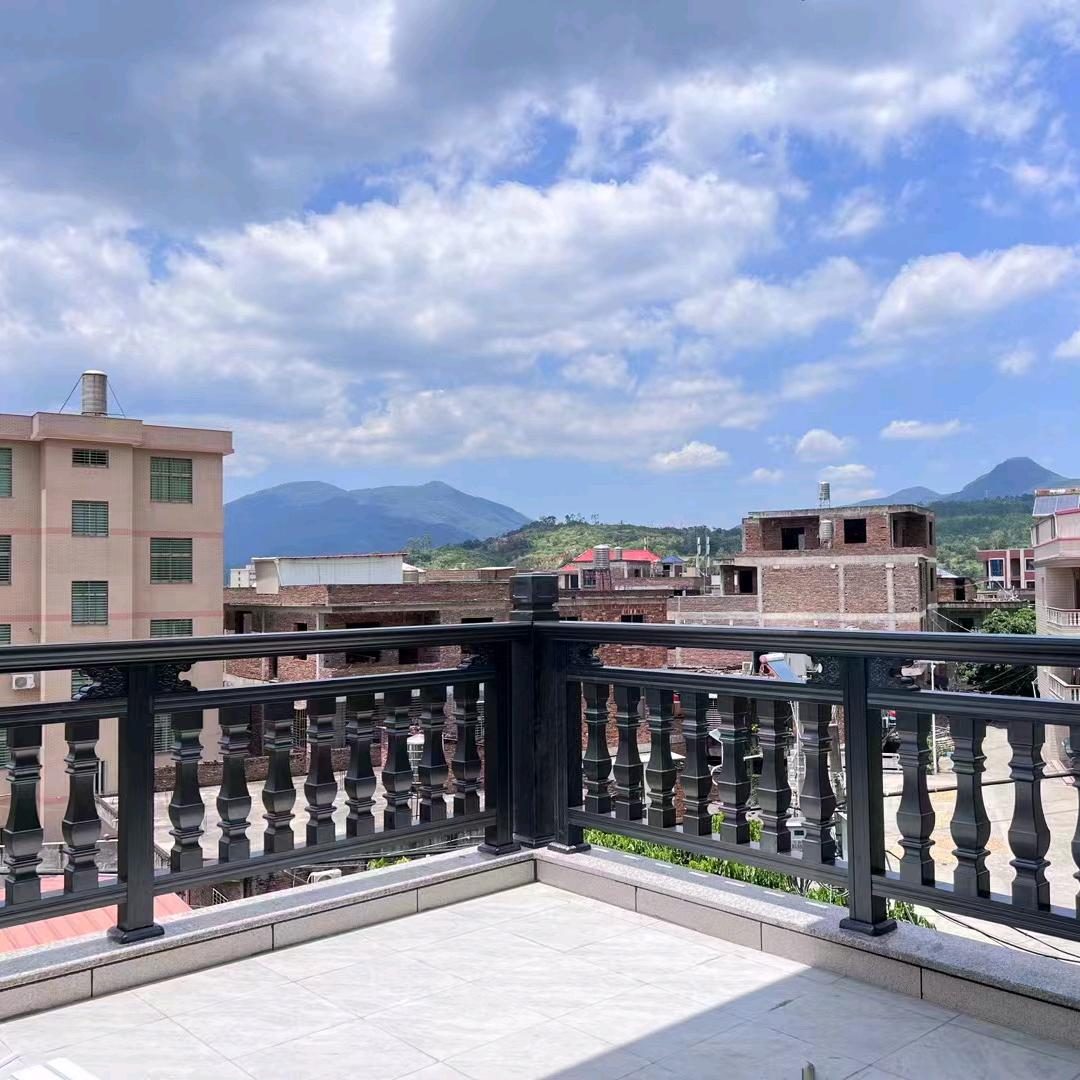 水木兰庭铝艺护栏扶手  琪琪