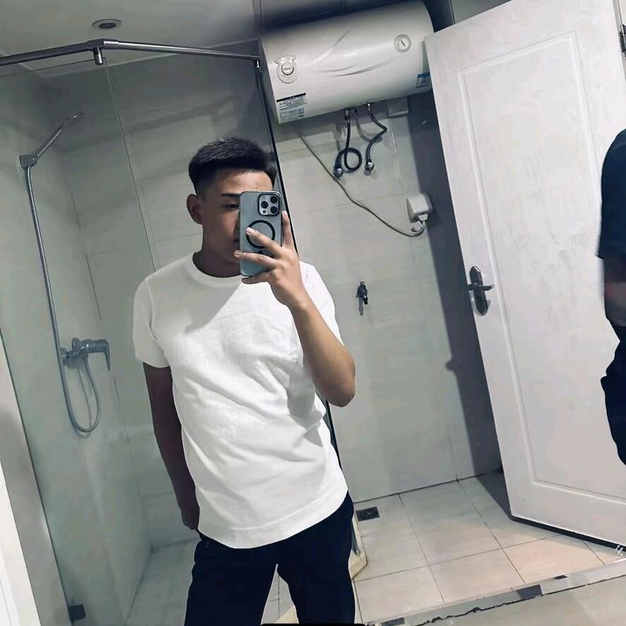 M🦇