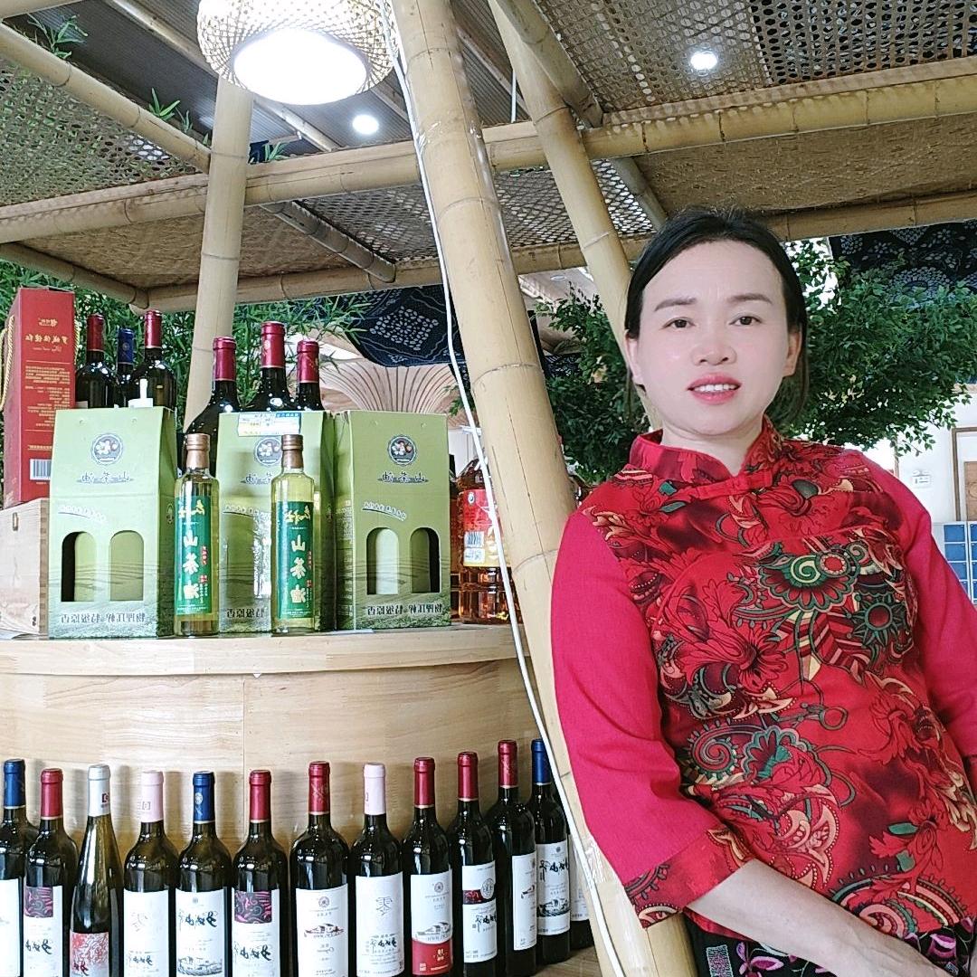 河池农伯特产