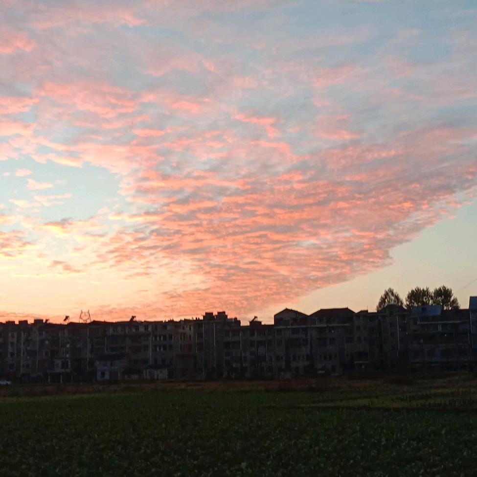 @夕阳西下，断肠人在天涯！