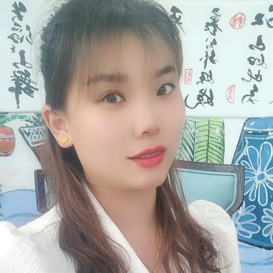 胭肤颜合伙人萍萍