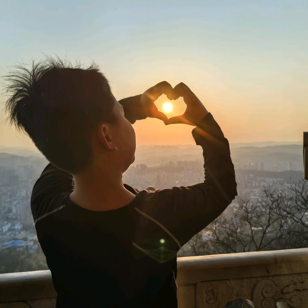 德仍籽晗-成长录