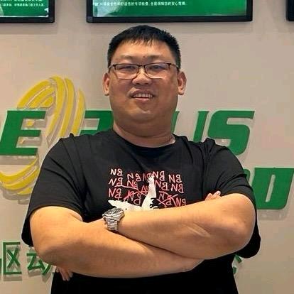 滨州路哥底盘维修整备（亨特四轮定位）