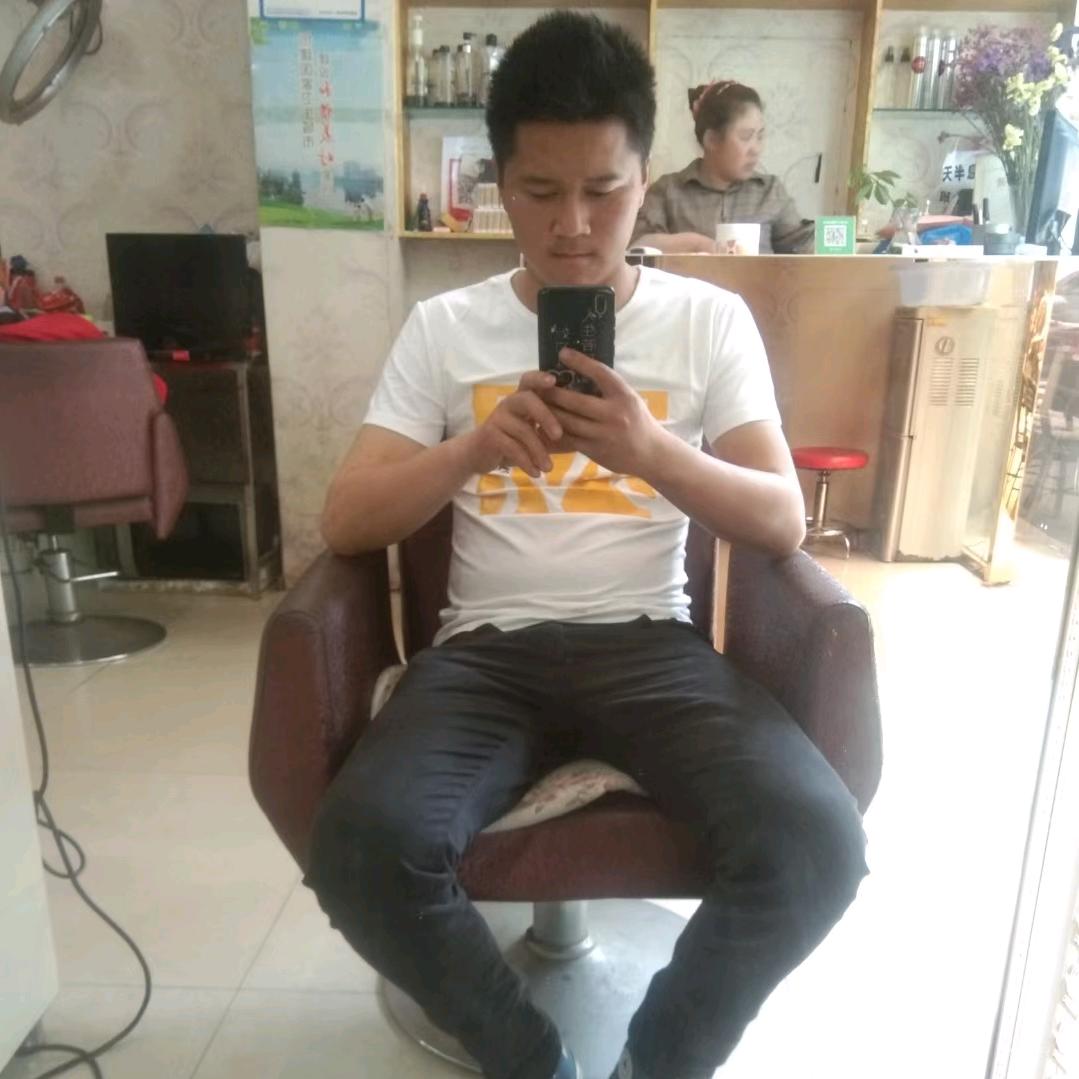 摆地摊找女朋友