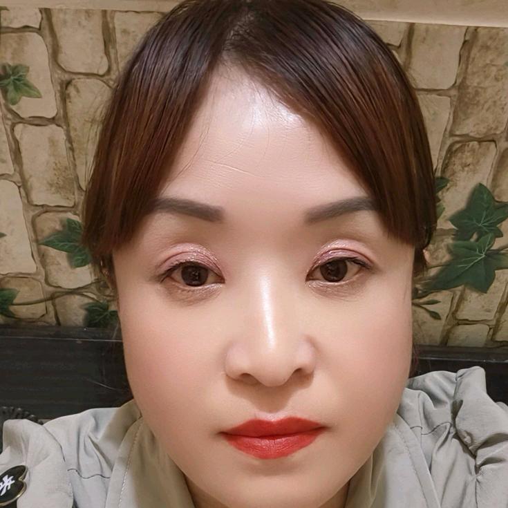 命里缺爱，碗里缺菜