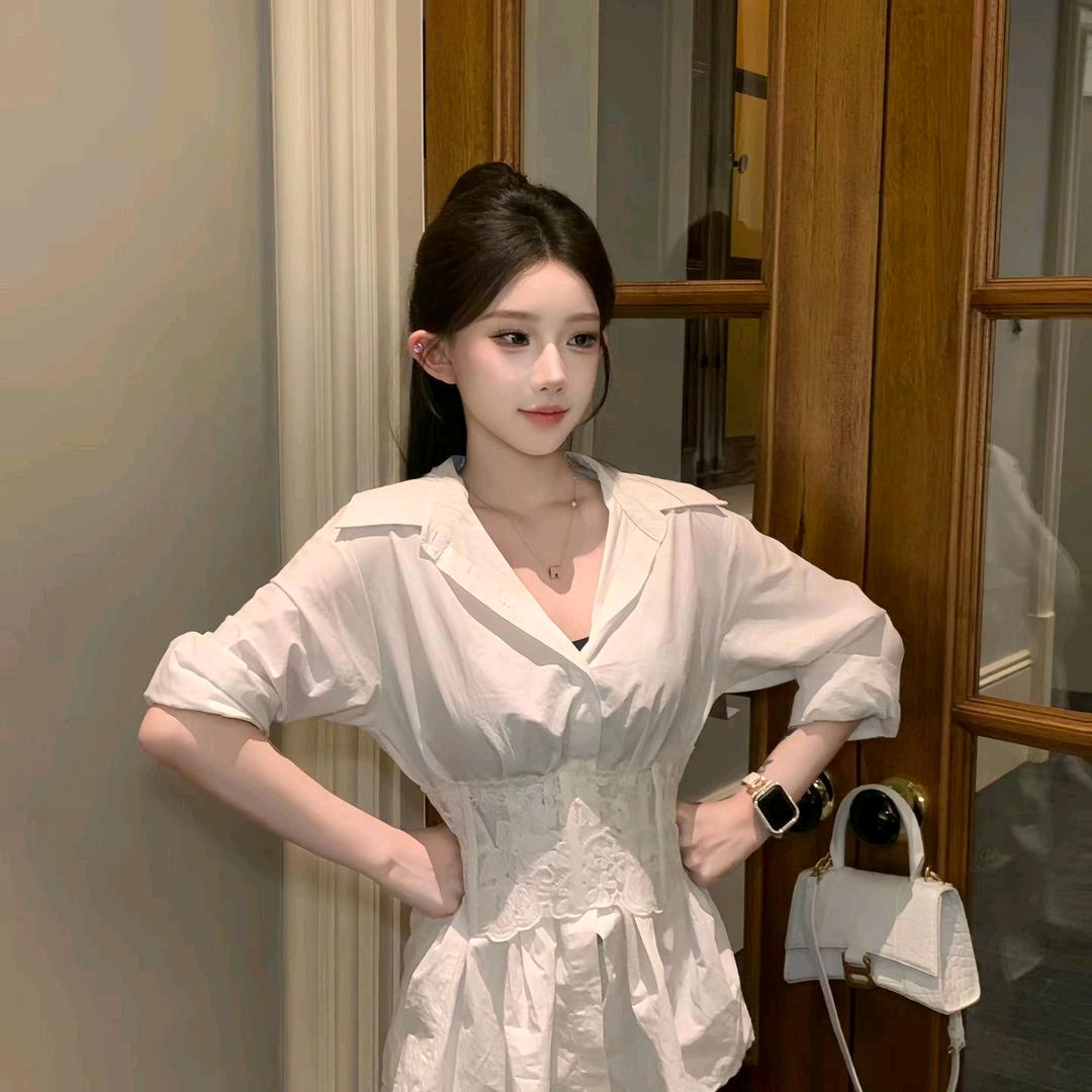 The prowling lion🦁