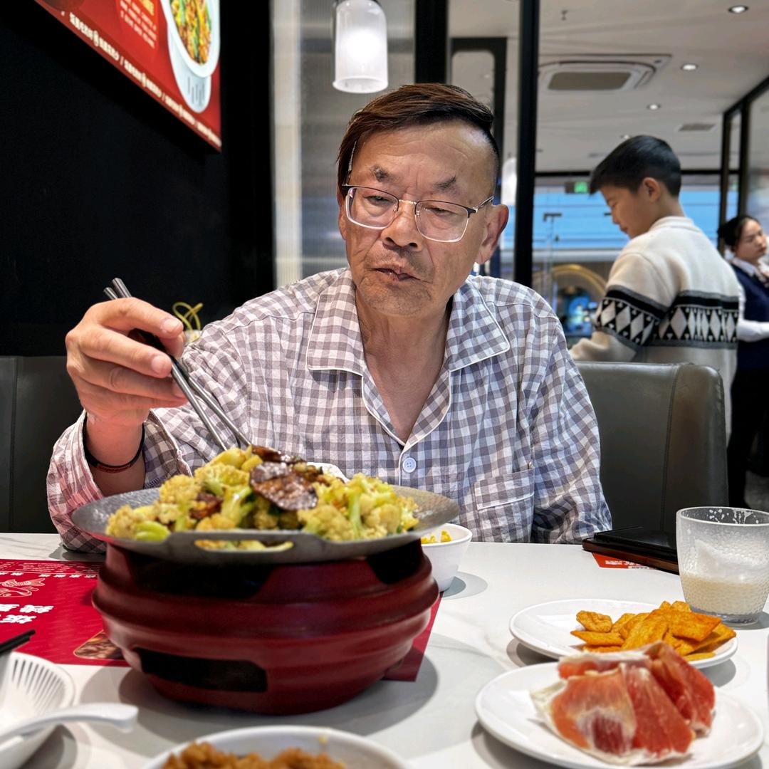 闲不住的老张，