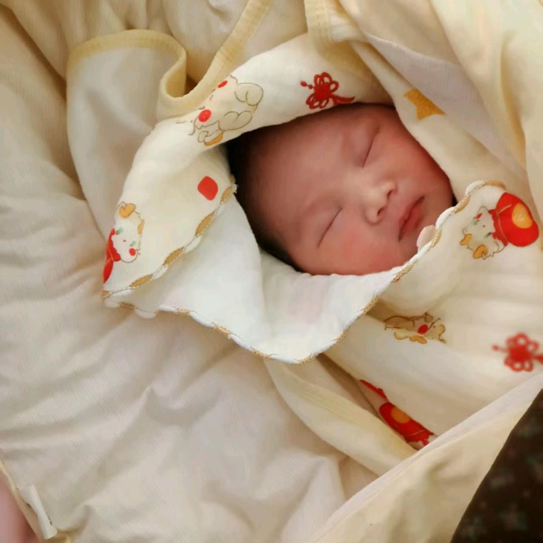 @言言宝贝（涨🔥粉🔥中🔥）