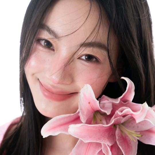 百变kitty化妆师