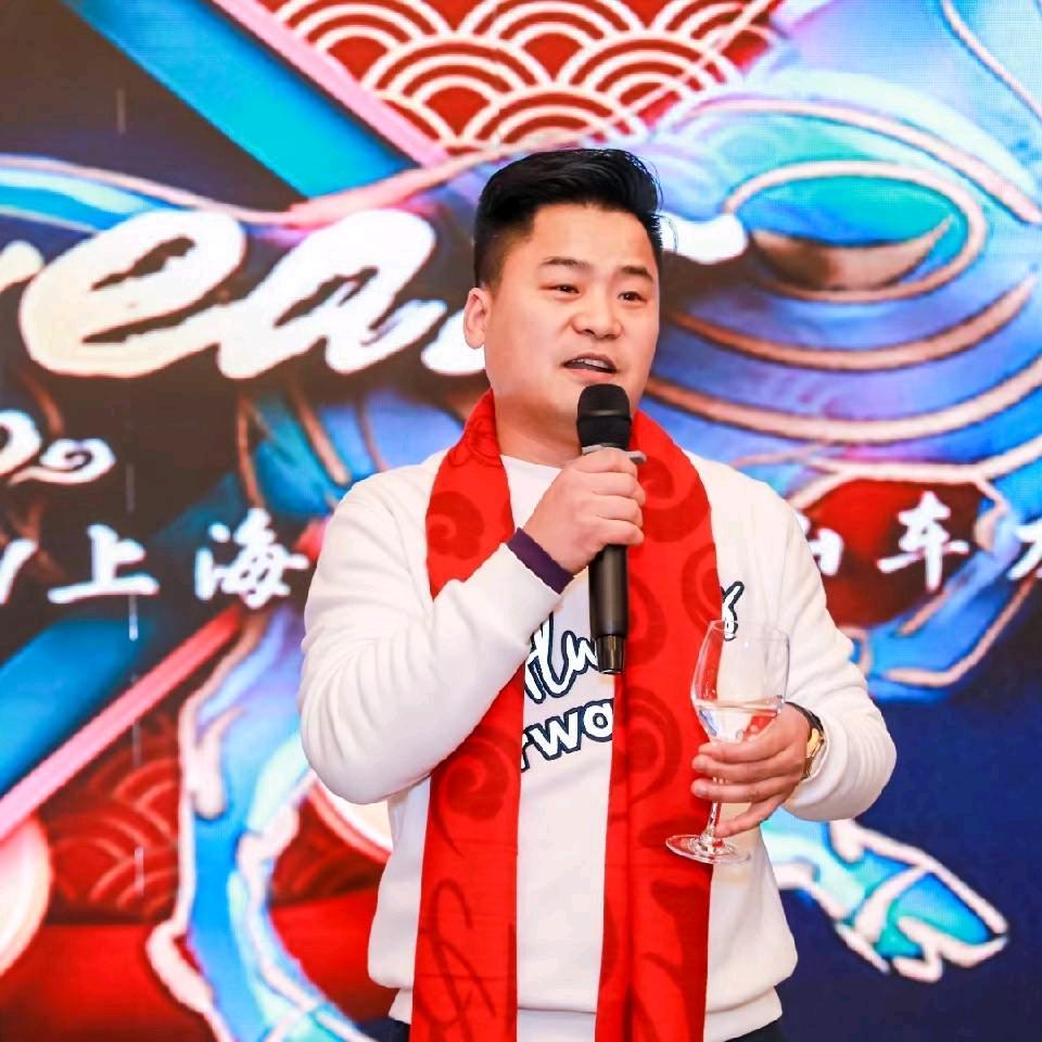 情怀哥（折扣仓全国招城市合伙人）