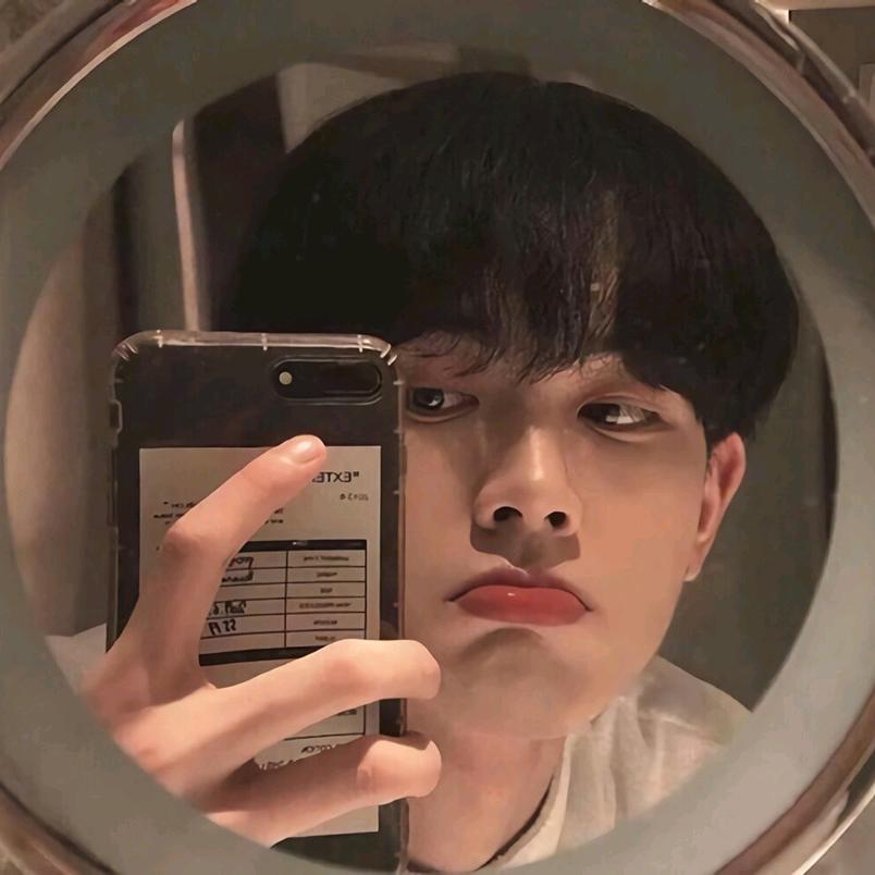 偏偏晚上会很饿(努力涨粉版)