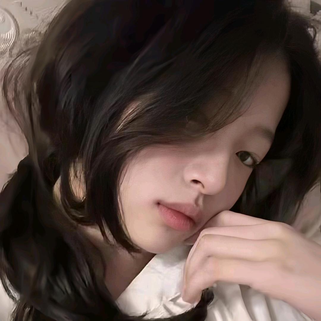 𝑨𝔂𝒊𝒕𝒊𝒏𝟳