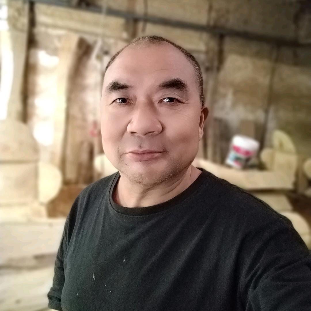 李显芳（  首播.   晚8点8分开播）