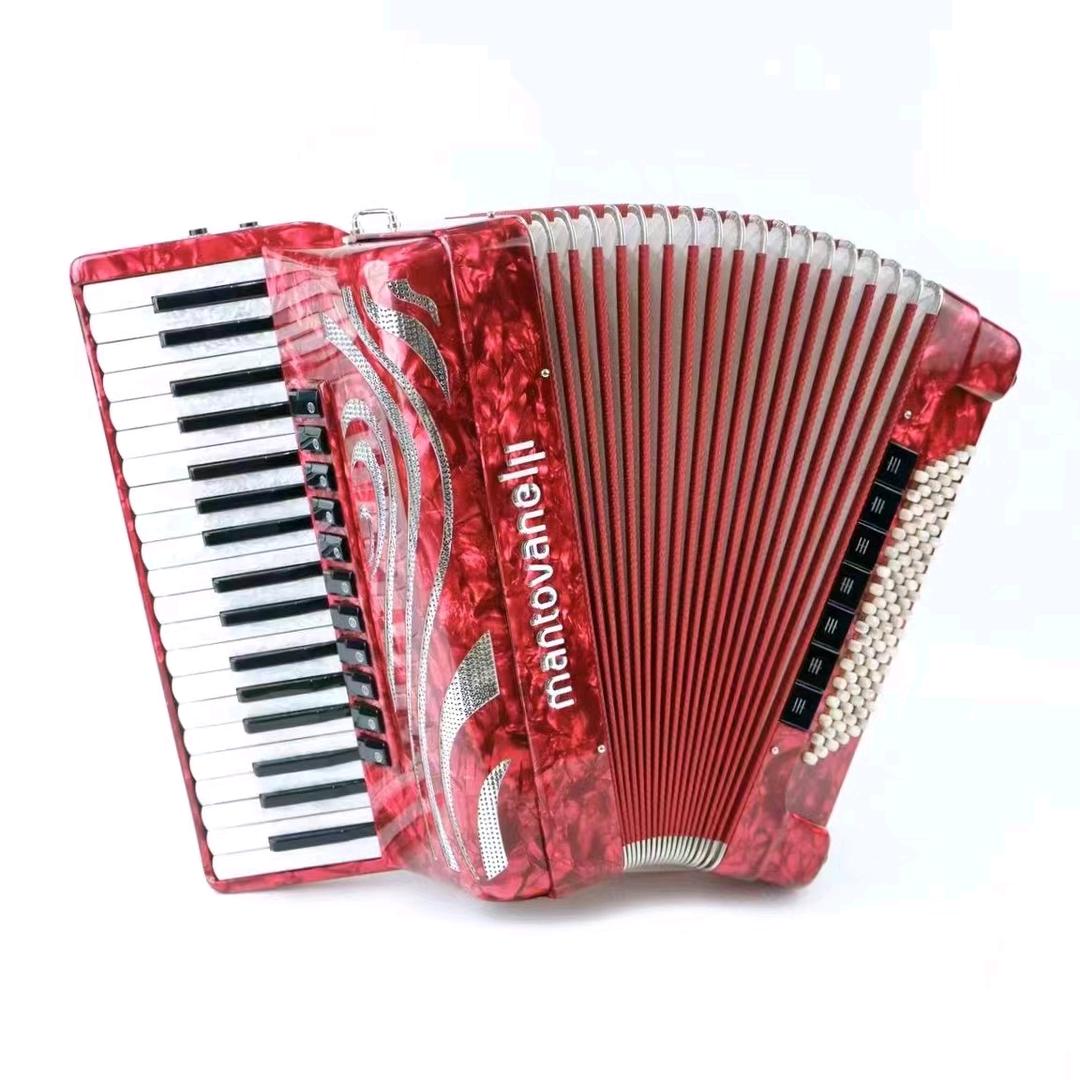 美丽的手风琴✈️¹⁰⁰¹