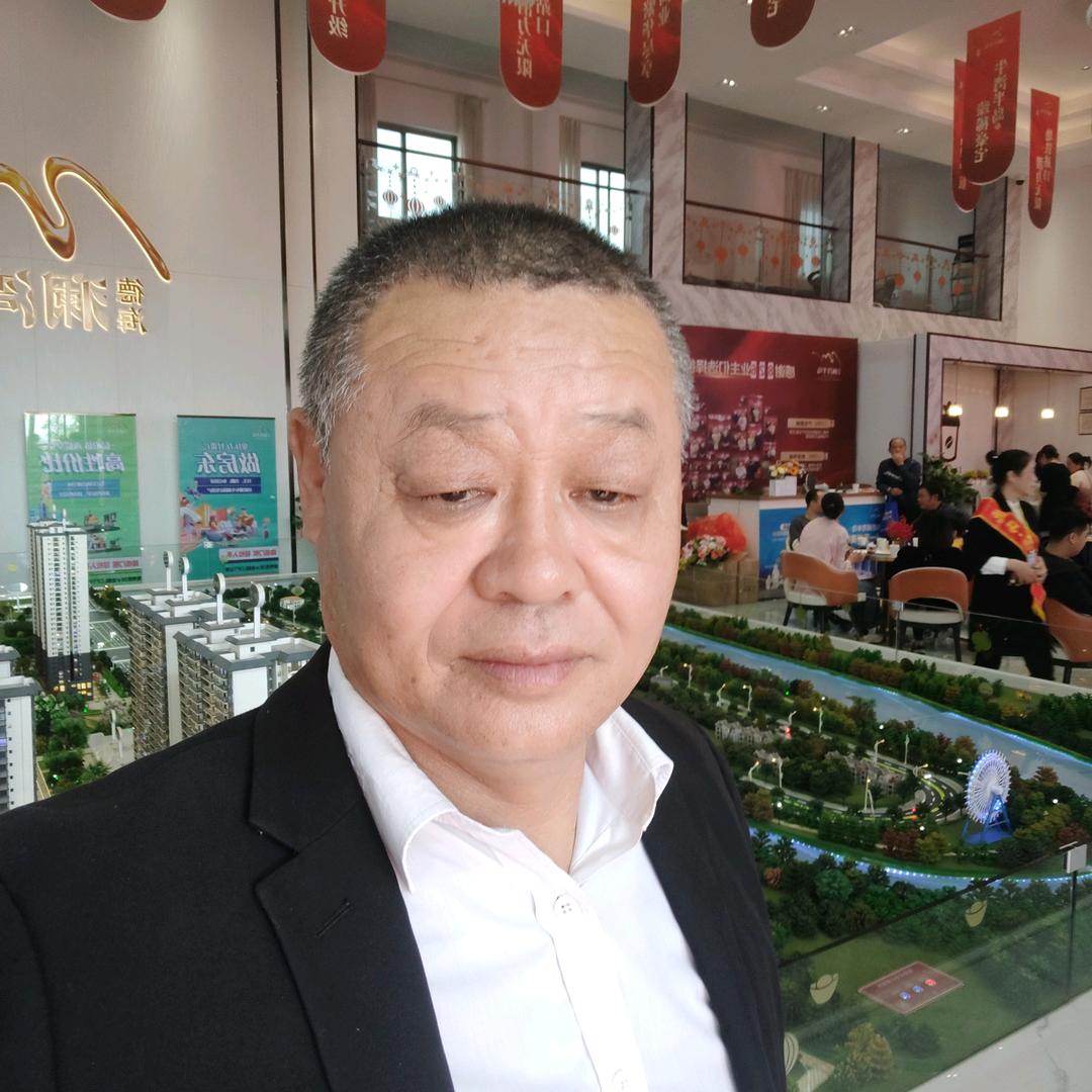 鑫哥｛限量版大叔｝