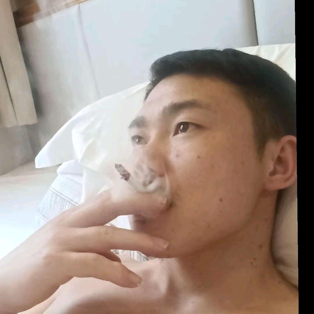 提笔泪已落