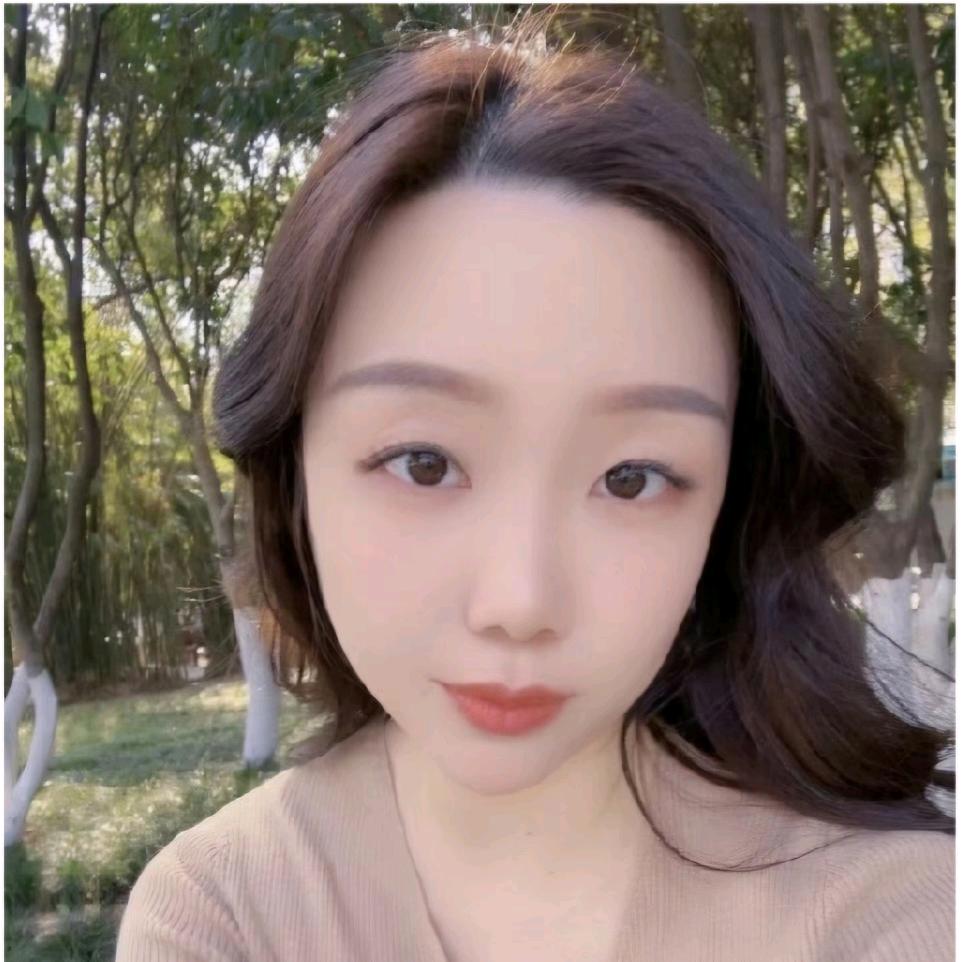 雯雯（懦夫救星2.0）