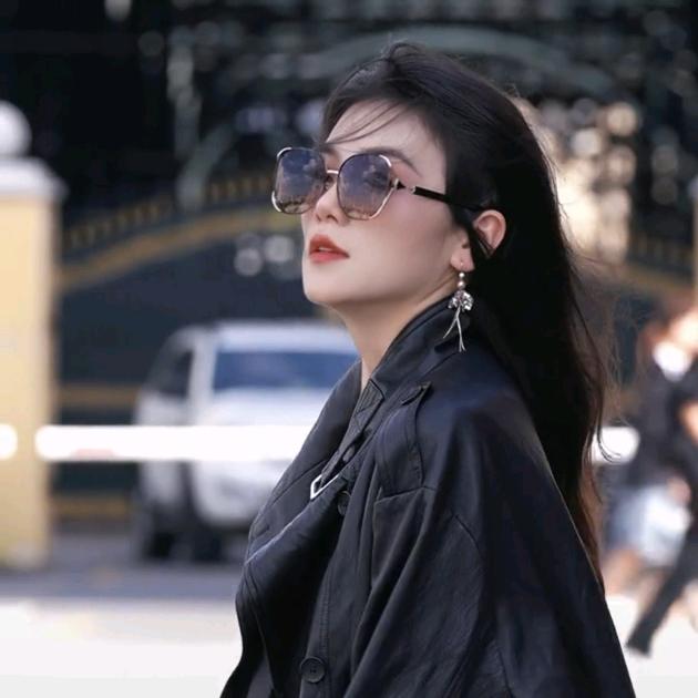 千屿sheila（“皮草女王”穿搭）