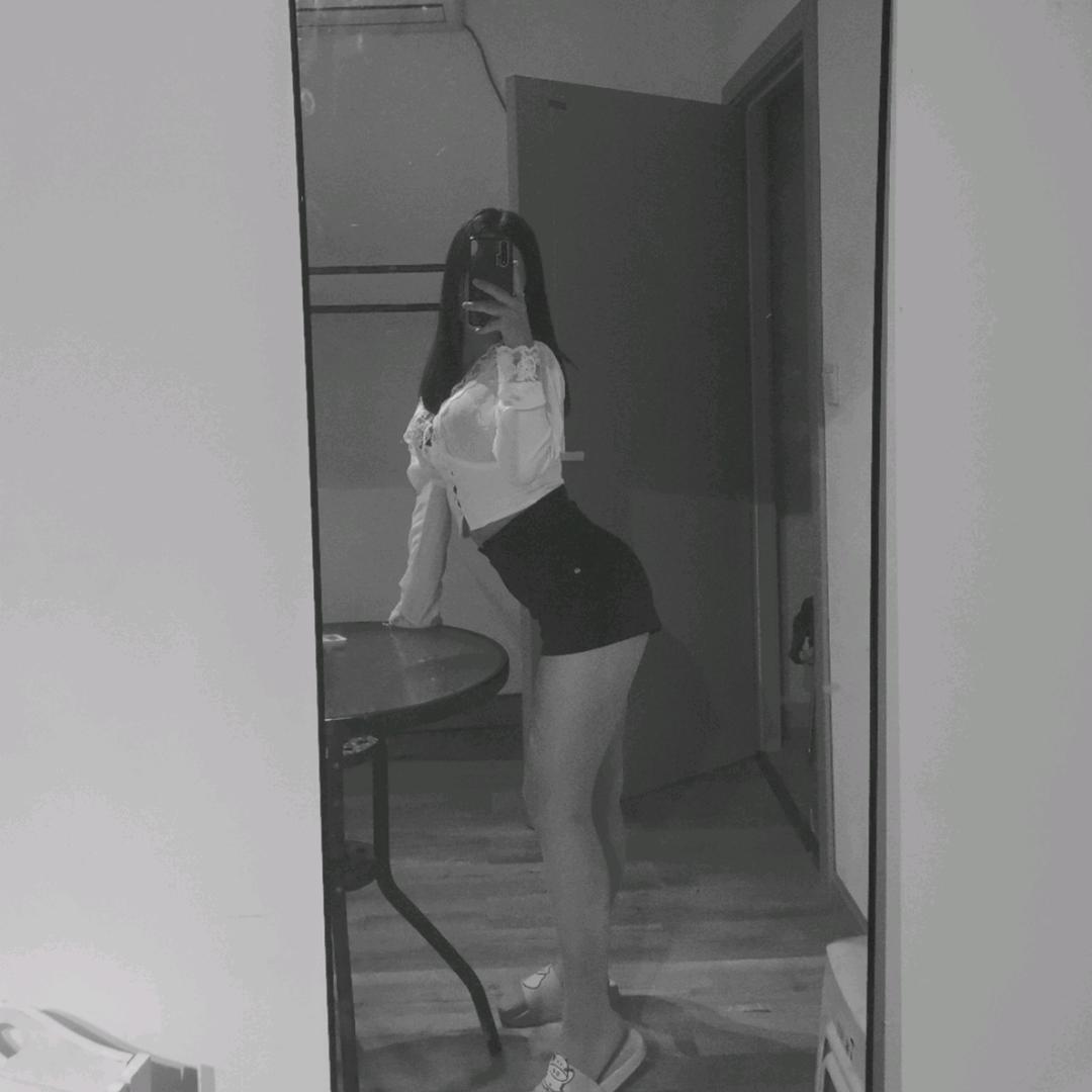 十一 .