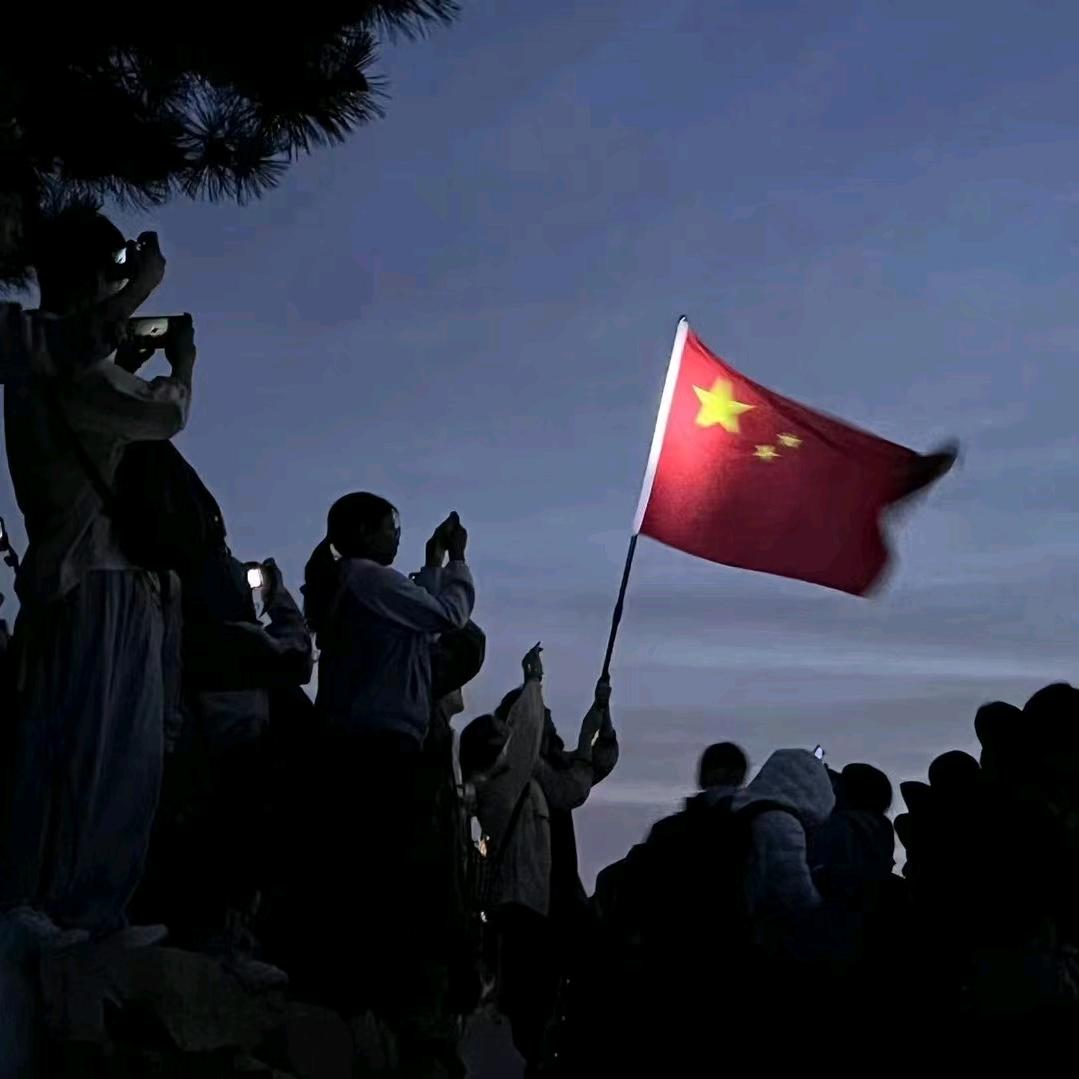 坦克是没有后视镜的